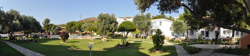 Club Mackerel Holiday Village Foça Esterno foto