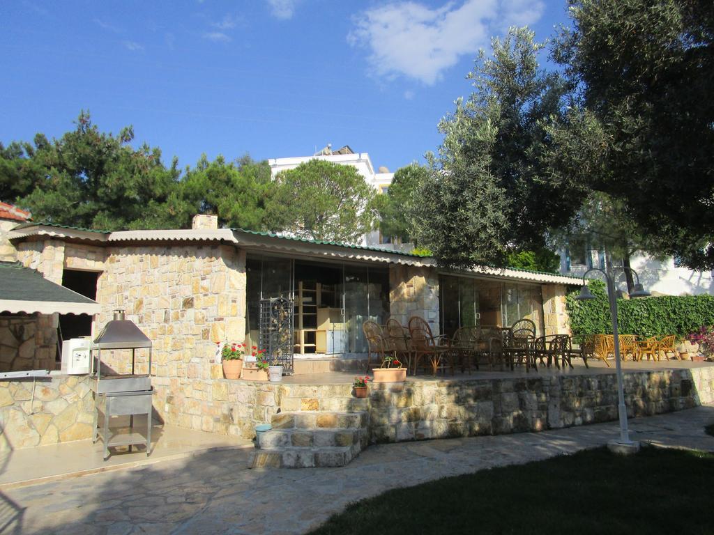 Club Mackerel Holiday Village Foça Esterno foto