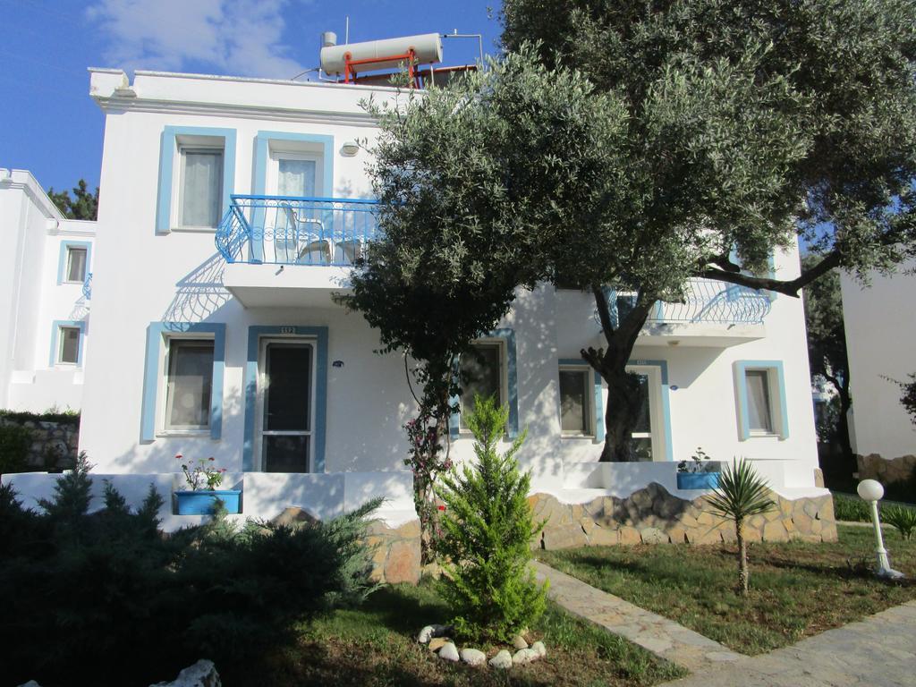Club Mackerel Holiday Village Foça Esterno foto