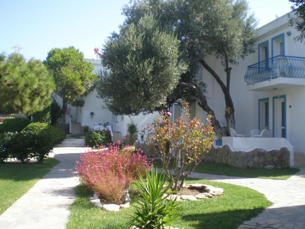 Club Mackerel Holiday Village Foça Esterno foto