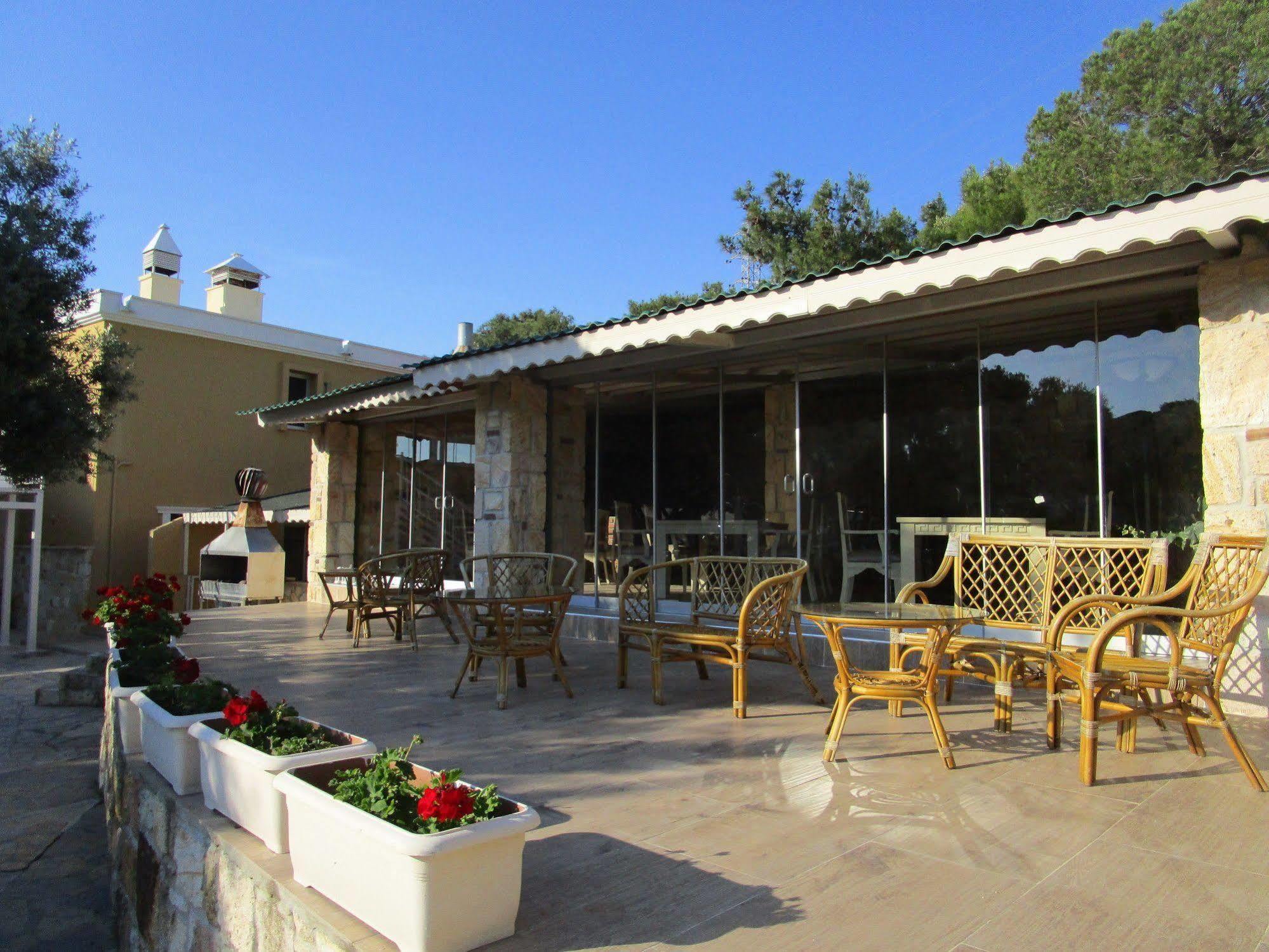Club Mackerel Holiday Village Foça Esterno foto