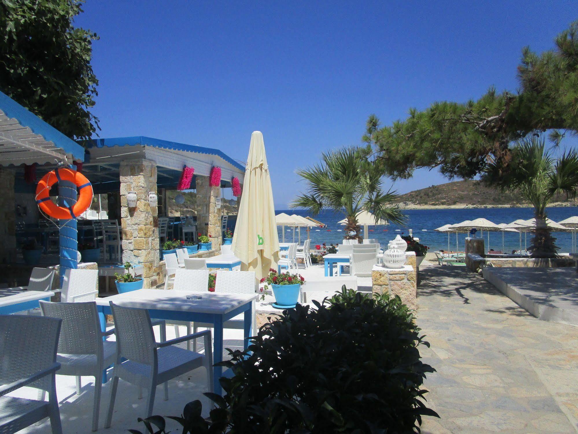 Club Mackerel Holiday Village Foça Esterno foto