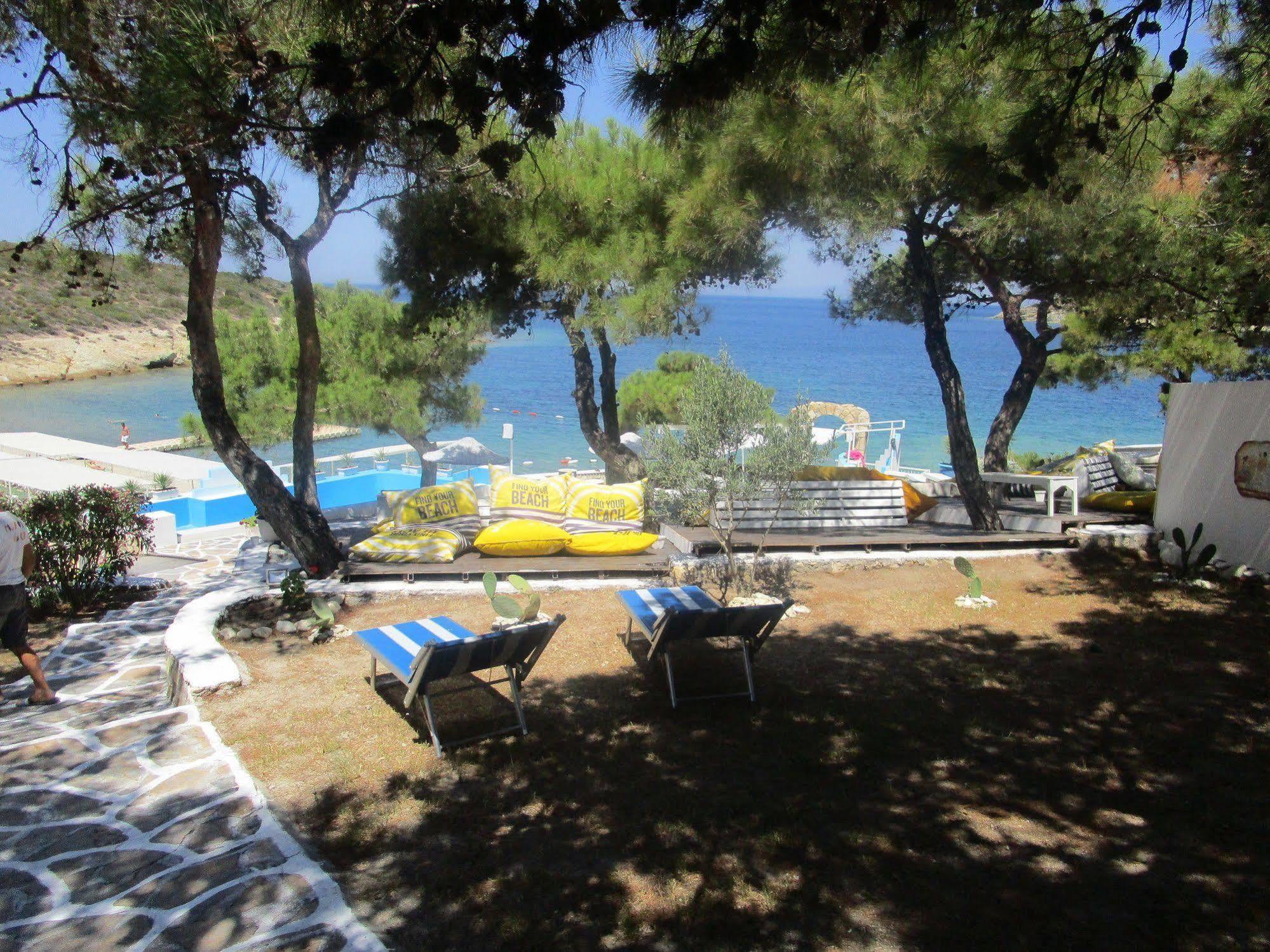 Club Mackerel Holiday Village Foça Esterno foto